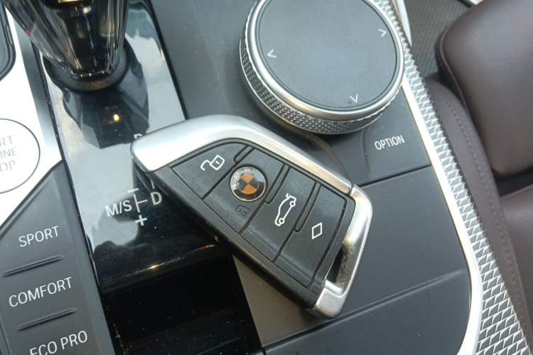 Used BMW 3 Series 2020 Facelifted 325Li M Sport Night Edition Package Vehicle Key