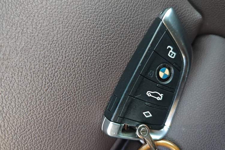 Used BMW 3 Series 2020 Facelifted 325Li M Sport Night Edition Package Vehicle Key