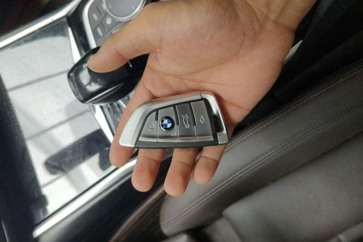 Used BMW 3 Series 2020 325Li First Edition Vehicle Key