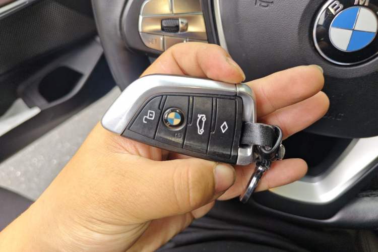 Used BMW 3 Series 2020 325Li First Edition Vehicle Key