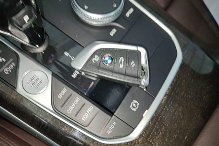 Used BMW 3 Series 2020 Restyled 325Li M Sport Package Vehicle Key