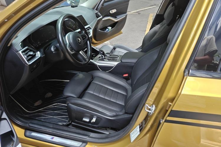 Used BMW 3 Series 2020 Restyled 325i M Sport Night Edition Package Driver Seat