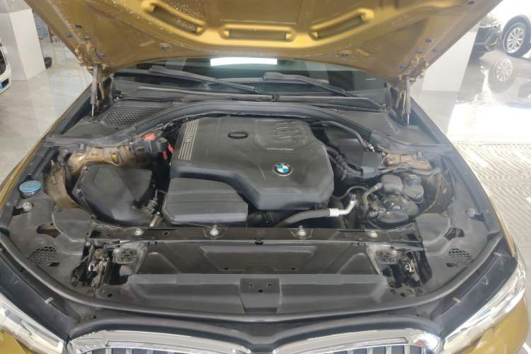 Used BMW 3 Series 2020 325Li First Edition Engine Bay