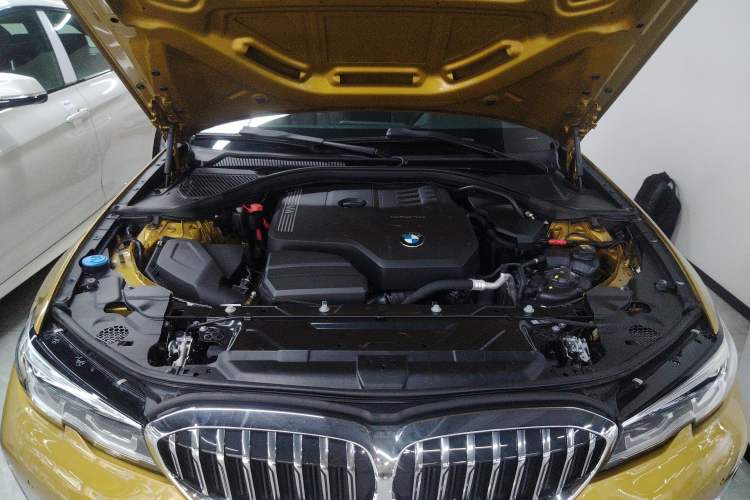 Used BMW 3 Series 2020 325Li First Edition Engine Bay