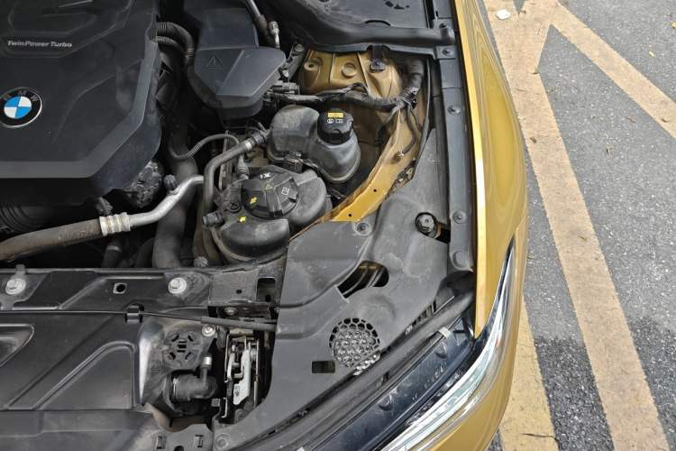 Used BMW 3 Series 2020 Restyled 325i M Sport Night Edition Package Engine Bay Left
