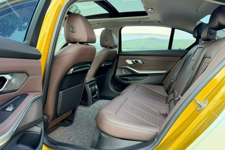 Used BMW 3 Series 2020 325Li First Edition Interior 3