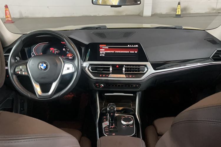 Used BMW 3 Series 2020 325Li First Edition Interior 3