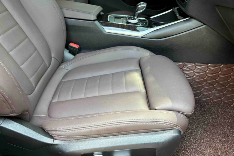Used BMW 3 Series 2020 325Li M Sport Package Interior 9