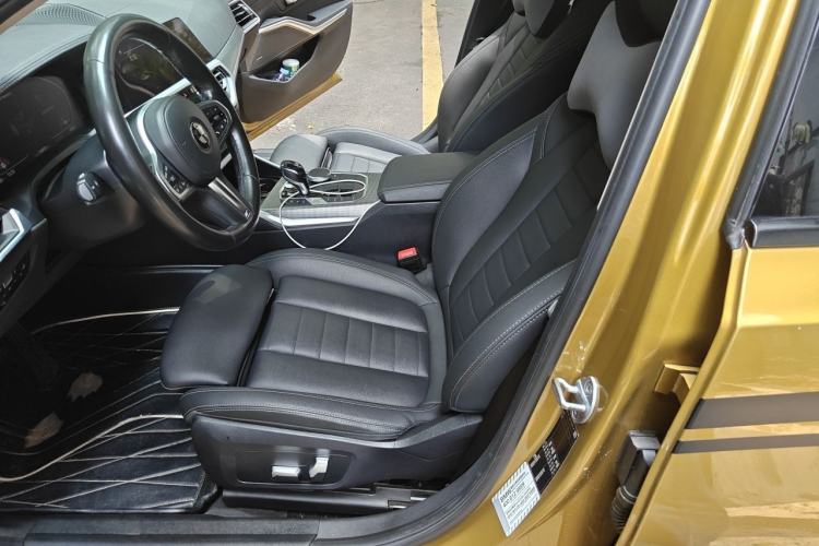 Used BMW 3 Series 2020 Restyled 325i M Sport Night Edition Package Left Front Seat