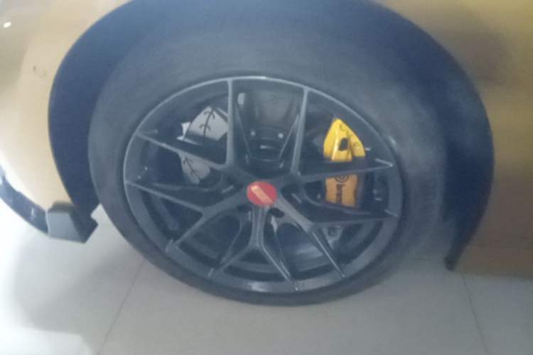 Used BMW 3 Series 2020 325Li M Sport Package Left Front Wheel Hub