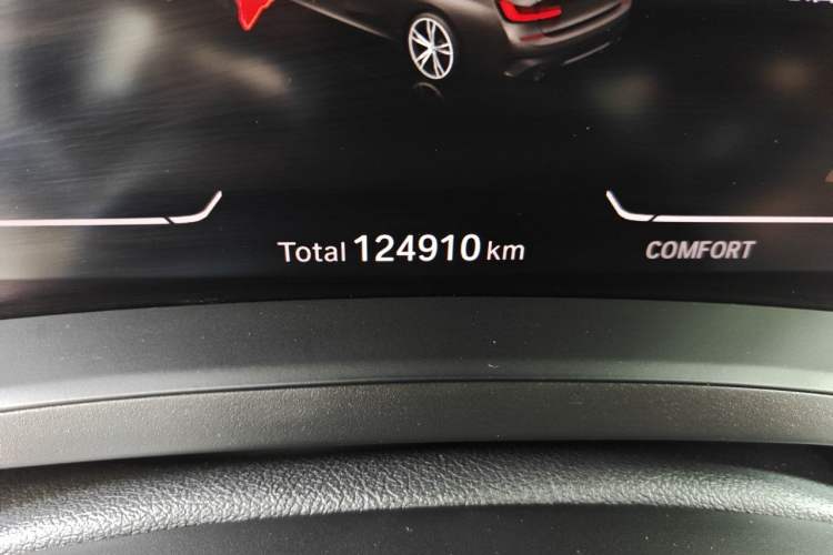 Used BMW 3 Series 2020 Restyled 325i M Sport Night Edition Package Odometer Close Up