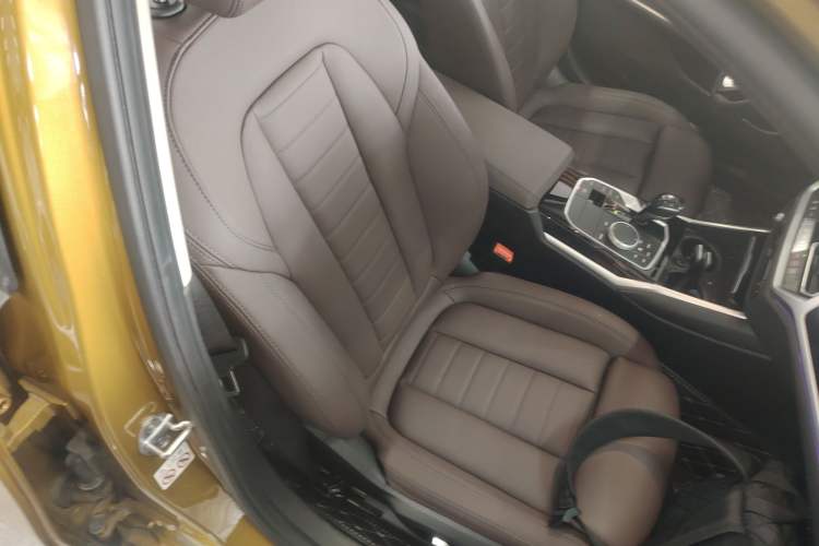 Used BMW 3 Series 2020 325Li First Edition Right Front Seat