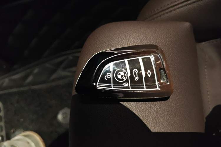 Used BMW 3 Series 2020 325Li First Edition Vehicle Key