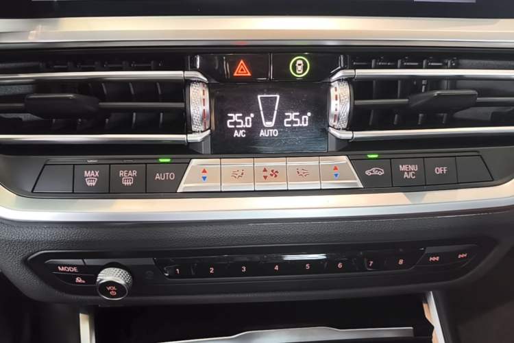 Used BMW 3 Series 2021 Restyled 325Li xDrive M Sport Package Audio And AC Panel