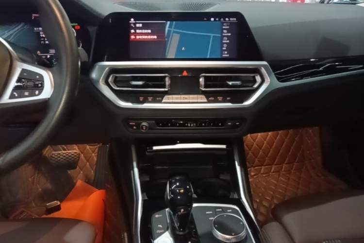 Used BMW 3 Series 2021 320Li M Sport Package Audio And AC Panel