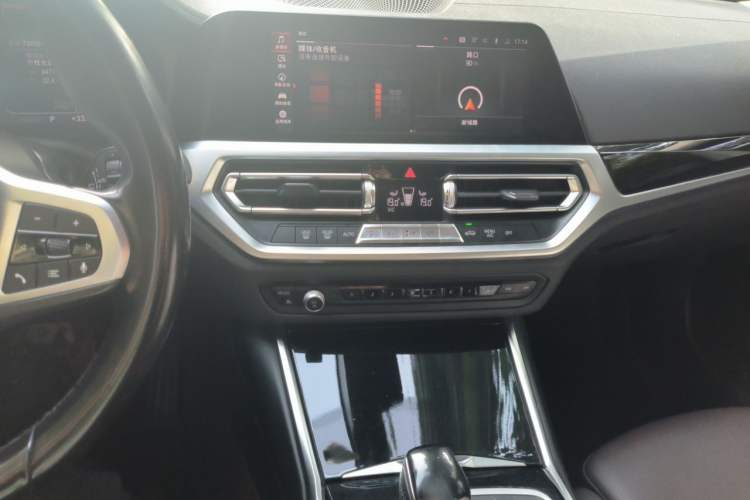 Used BMW 3 Series 2021 320Li M Sport Package Audio And AC Panel