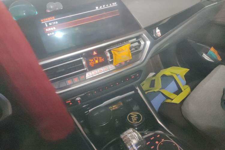 Used BMW 3 Series 2021 Second Facelift 320Li M Sport Package Audio And AC Panel