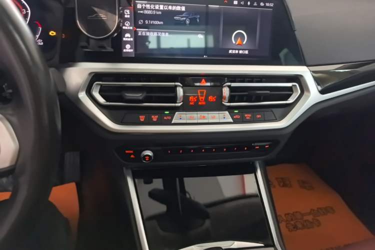 Used BMW 3 Series 2021 320Li M Sport Package Audio And AC Panel
