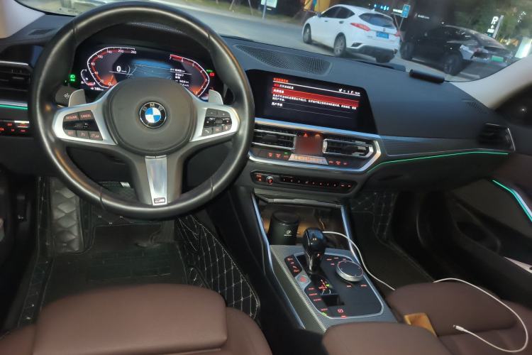 Used BMW 3 Series 2021 Facelifted 325Li M Sport Night Edition Package Center Console