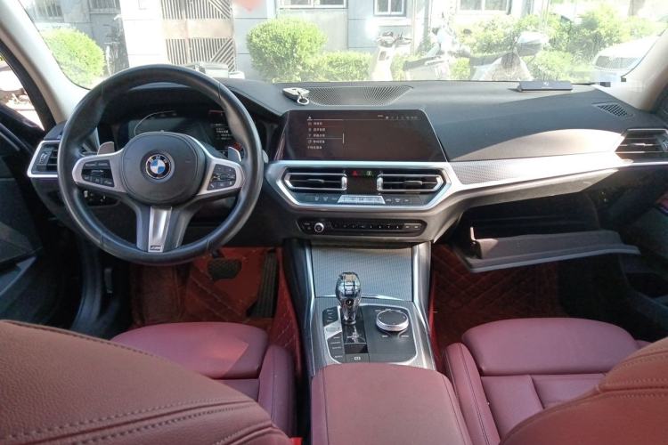 Used BMW 3 Series 2021 Second Facelift 330i M Sport Night Edition Package Center Console