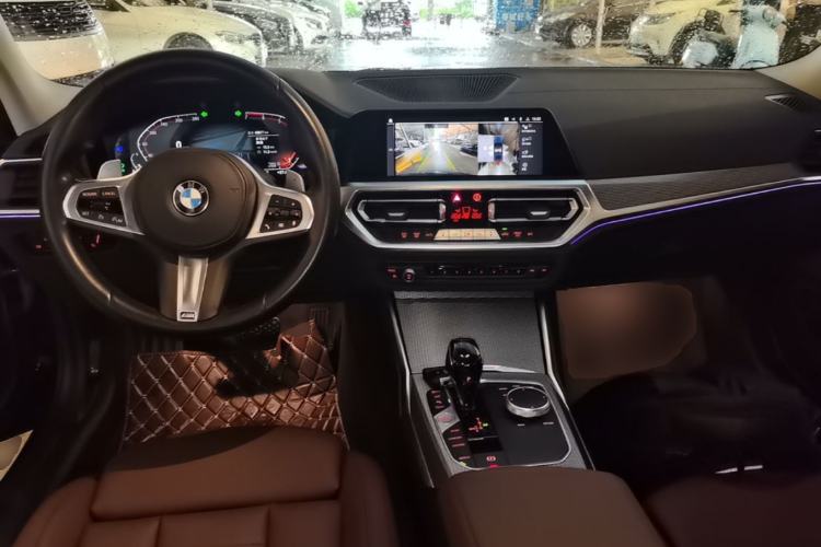 Used BMW 3 Series 2021 325Li M Sport Shadowline Package Center Console