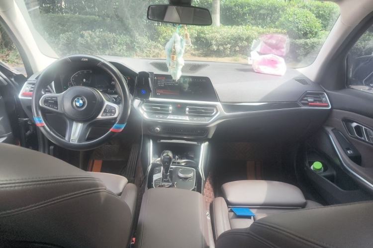 Used BMW 3 Series 2021 Facelifted 320Li M Sport Package Center Console