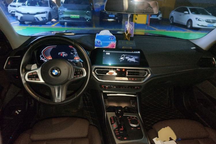 Used BMW 3 Series 2021 Facelifted 325Li M Sport Night Edition Package Center Console