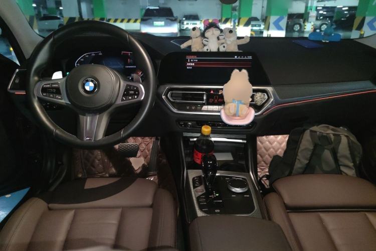 Used BMW 3 Series 2021 Restyled 325i M Sport Night Edition Package Center Console