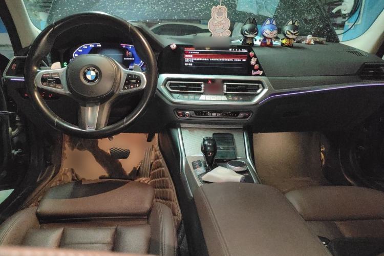 Used BMW 3 Series 2021 325Li M Sport Shadowline Package Center Console