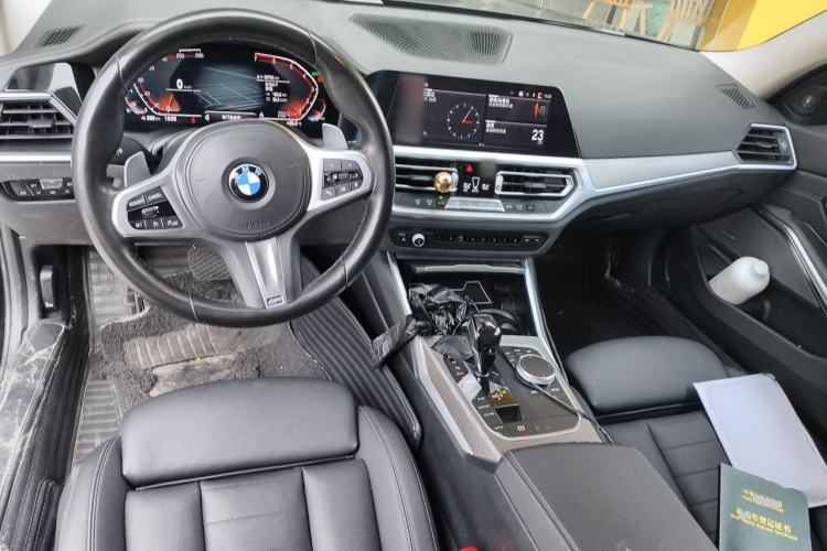 Used BMW 3 Series 2021 325Li M Sport Shadowline Package Center Console
