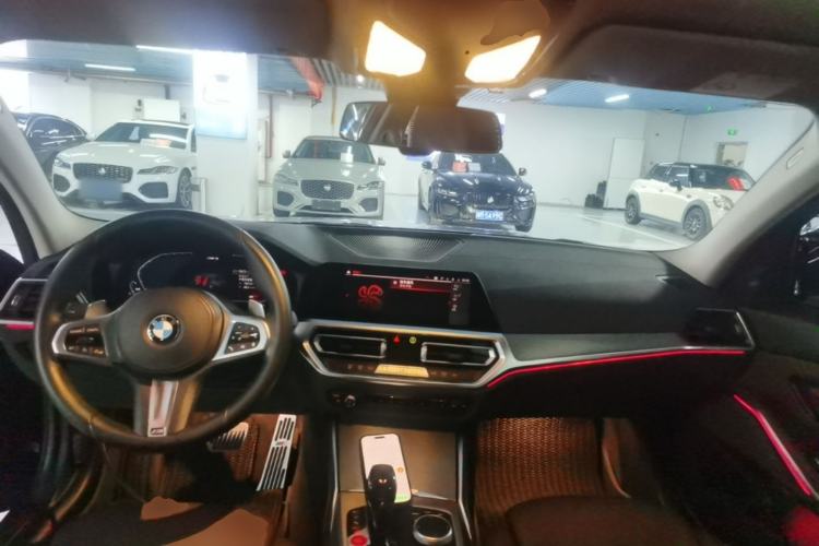 Used BMW 3 Series 2021 Facelifted 325Li M Sport Night Edition Package Center Console