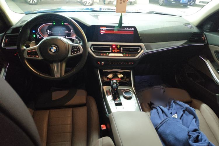 Used BMW 3 Series 2021 Facelifted 325Li M Sport Night Edition Package Center Console