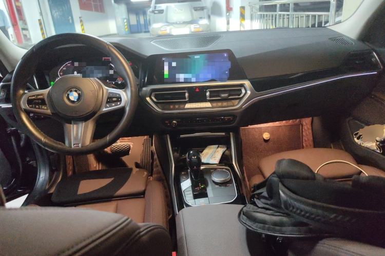 Used BMW 3 Series 2021 Second Facelift 320Li M Sport Package Center Console
