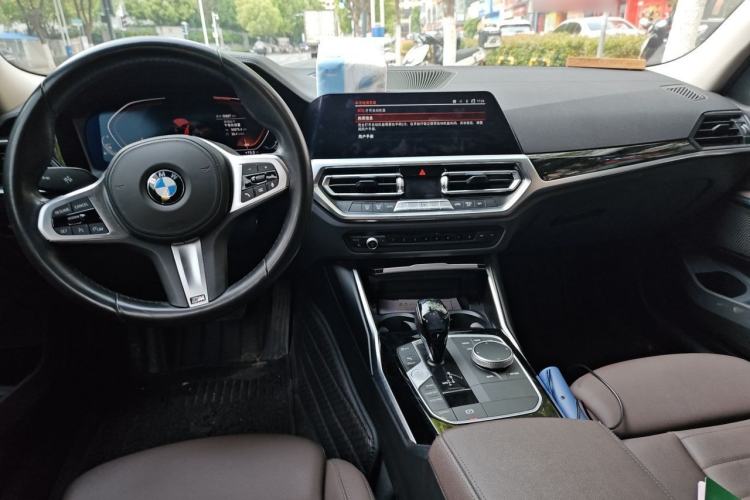 Used BMW 3 Series 2021 Facelifted 320Li M Sport Package Center Console