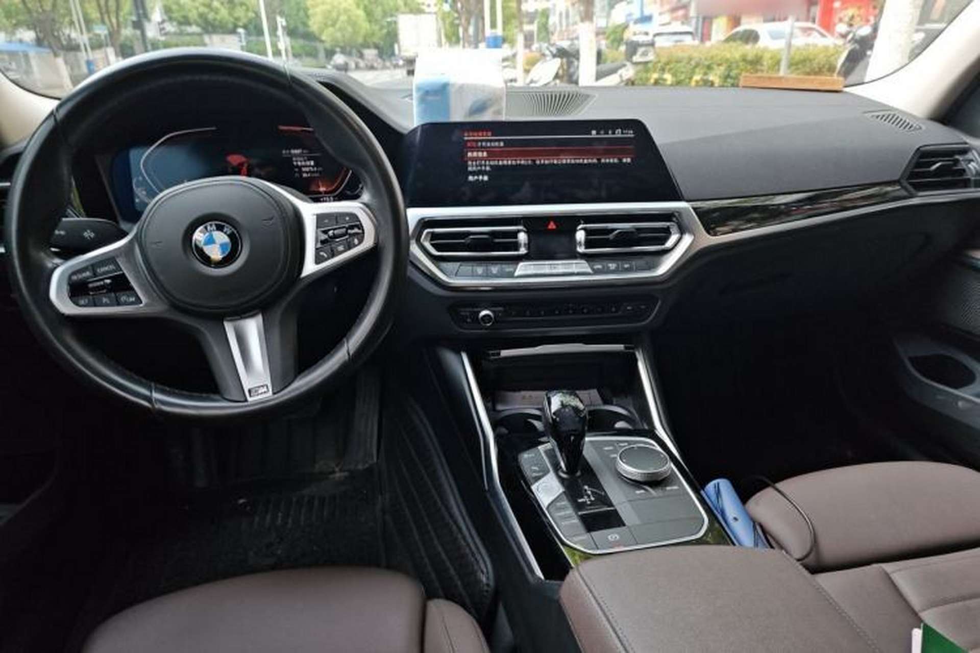 Used BMW 3 Series 2021 Facelifted 320Li M Sport Package Center Console