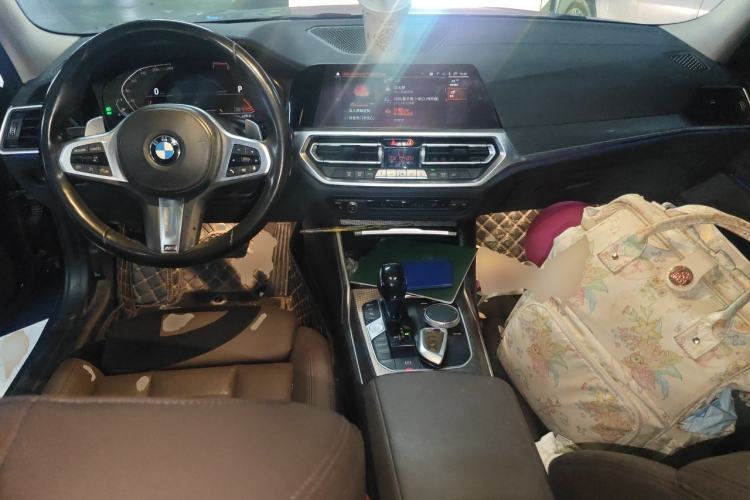 Used BMW 3 Series 2021 Facelifted 325Li M Sport Night Edition Package Center Console
