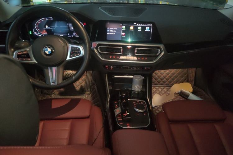 Used BMW 3 Series 2021 Second Facelift 320Li M Sport Package Center Console