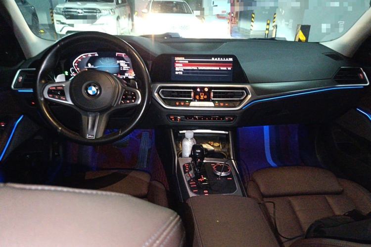 Used BMW 3 Series 2021 325i M Sport Night Edition package Center Console