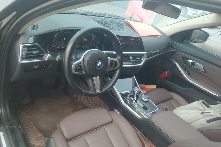Used BMW 3 Series 2021 Second Facelift 325Li M Sport Package Center Console