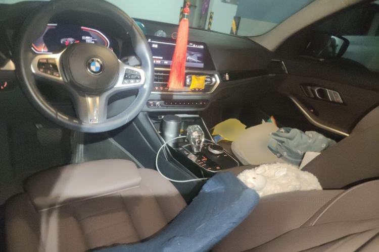 Used BMW 3 Series 2021 Second Facelift 320Li M Sport Package Center Console