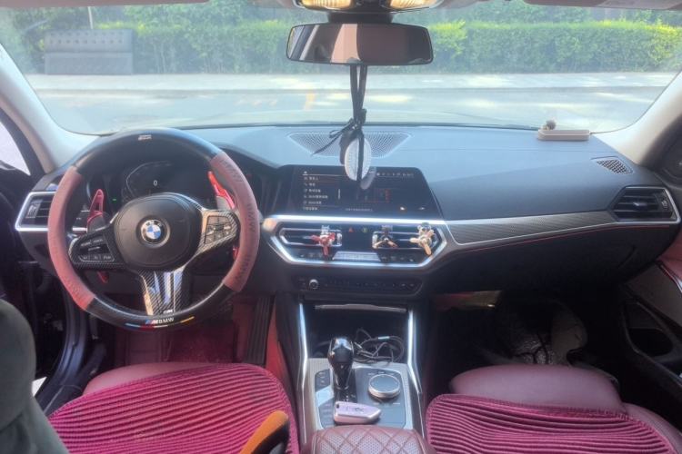 Used BMW 3 Series 2021 Second Facelift 325i M Sport Night Edition Package Center Console