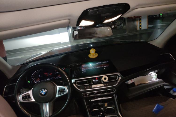 Used BMW 3 Series 2021 Facelifted 320Li M Sport Package Center Console