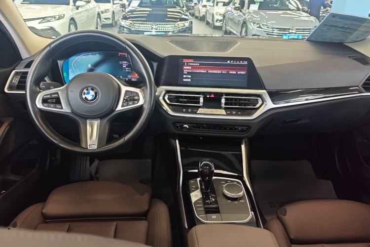 Used BMW 3 Series 2021 Facelifted 320Li M Sport Package Center Console