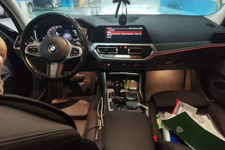 Used BMW 3 Series 2021 Second Facelift 325i M Sport Night Edition Package Center Console