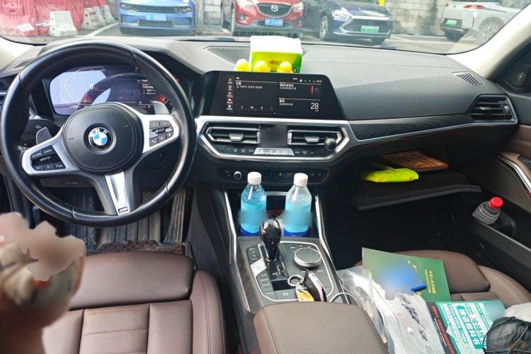 Used BMW 3 Series 2021 Facelifted 325Li M Sport Night Edition Package Center Console
