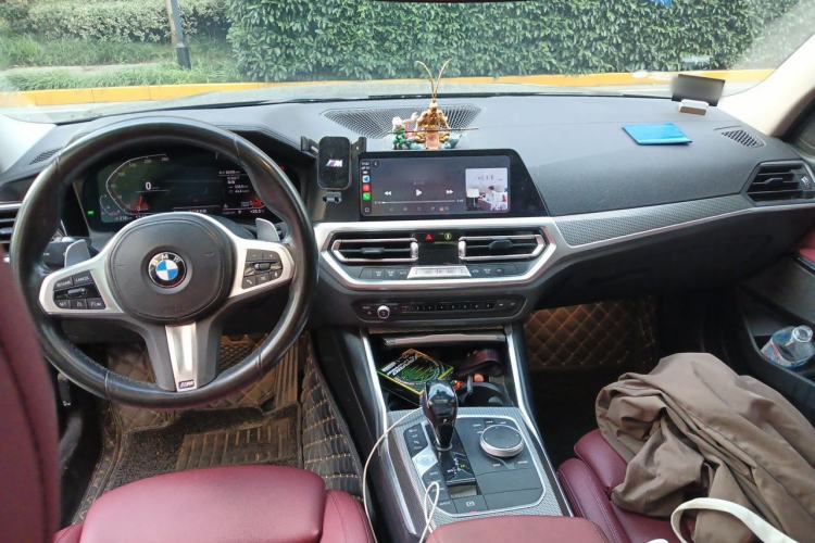 Used BMW 3 Series 2021 325i M Sport Night Edition package Center Console