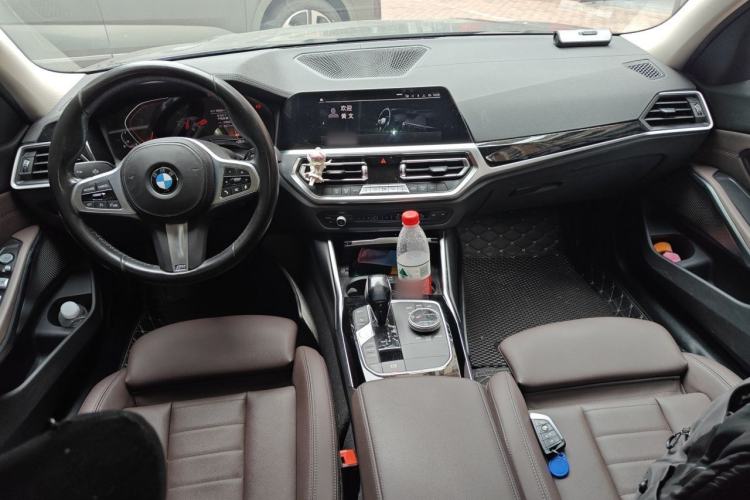 Used BMW 3 Series 2021 Facelifted 320Li M Sport Package Center Console