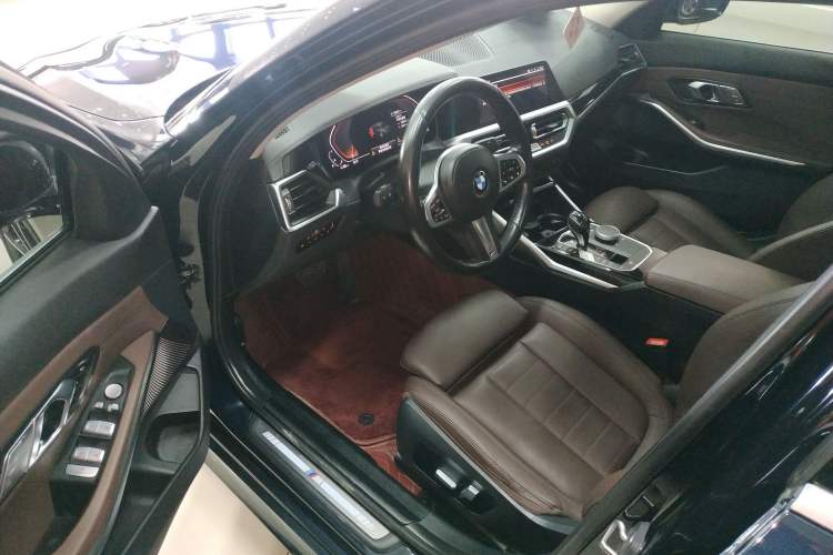 Used BMW 3 Series 2021 320Li M Sport Package Driver Seat