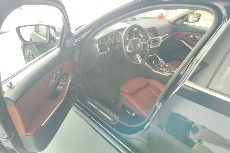 Used BMW 3 Series 2021 Second Facelift 325Li M Sport Package Driver Seat