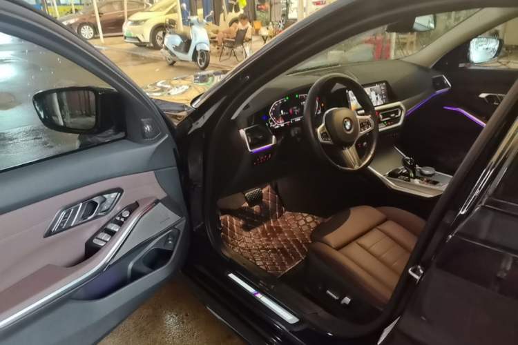 Used BMW 3 Series 2021 325Li M Sport Shadowline Package Driver Seat